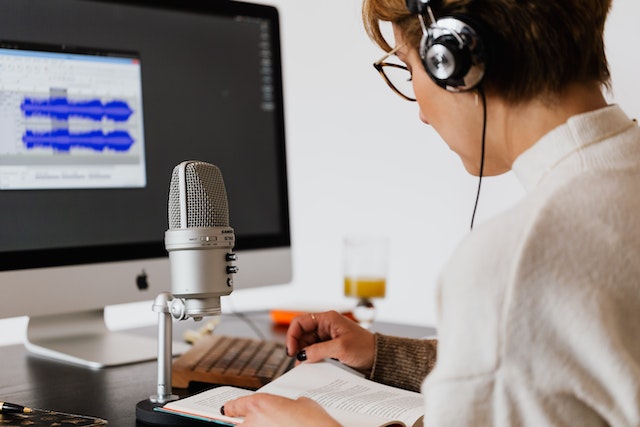 Before you start auditioning for gigs, make sure you have a professional mic and audio recording software
